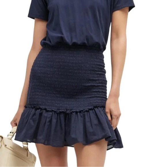Veronica Beard Aberdeen Cotton
Smocked Mini Dress Navy Blue Size
M - Picture 8 of 12